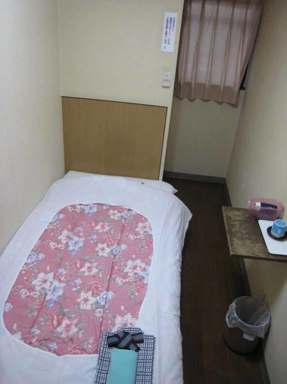 Fukusen Hostel Tokio Zewnętrze zdjęcie